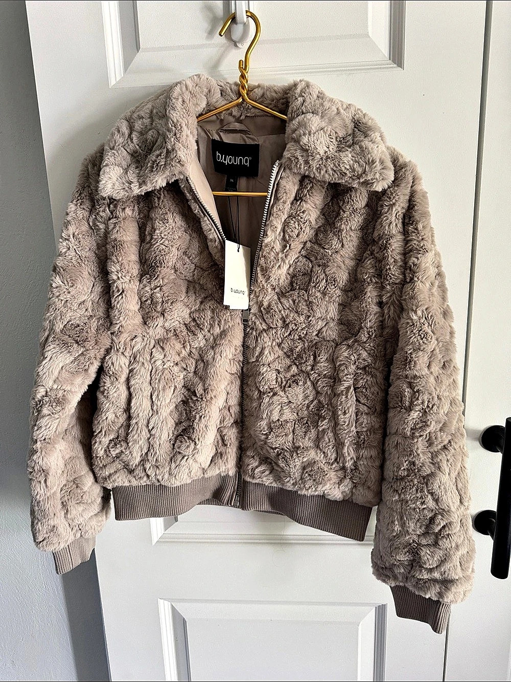 b.young Faux Fur Jacket in taupe Brown Size 34/XS/S NWT